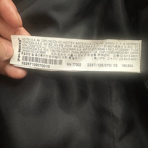 Zara Black and White Geometric Cape size XS - Picture 8 of 11